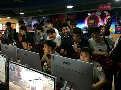 一位老年球 一位老年球